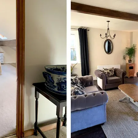 1 Ivy Cottages, 31 Main Street * Skipton